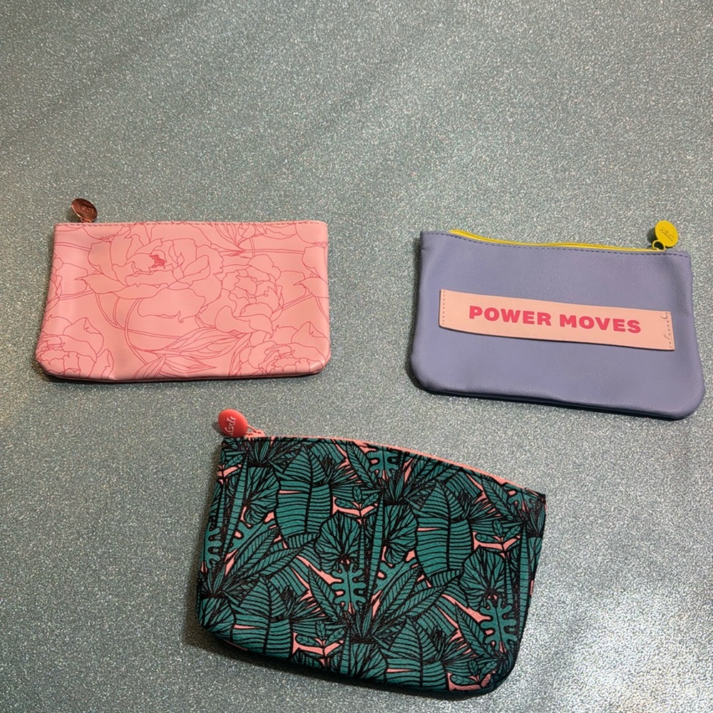 Ipsy make up bags